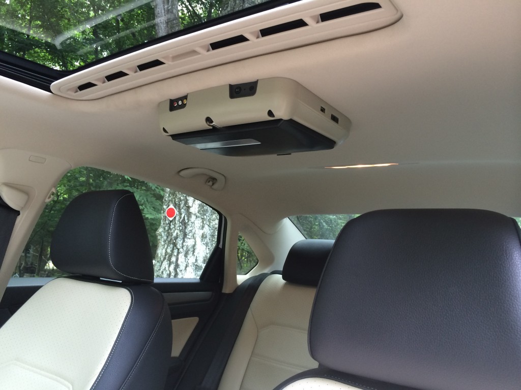 Blossom Installations » 2014 VW Passat Navigation & DVD Rear Seat